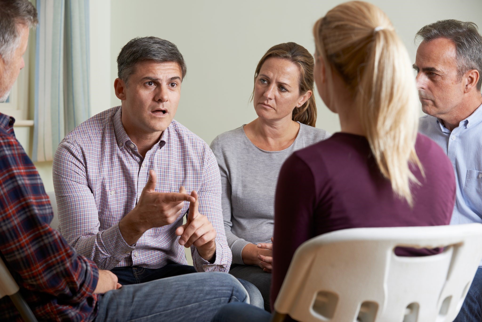 با مشاوره و روان درمانی خانواده می توان مشکلات بین فردی اعضای خانواده را از بین برد
